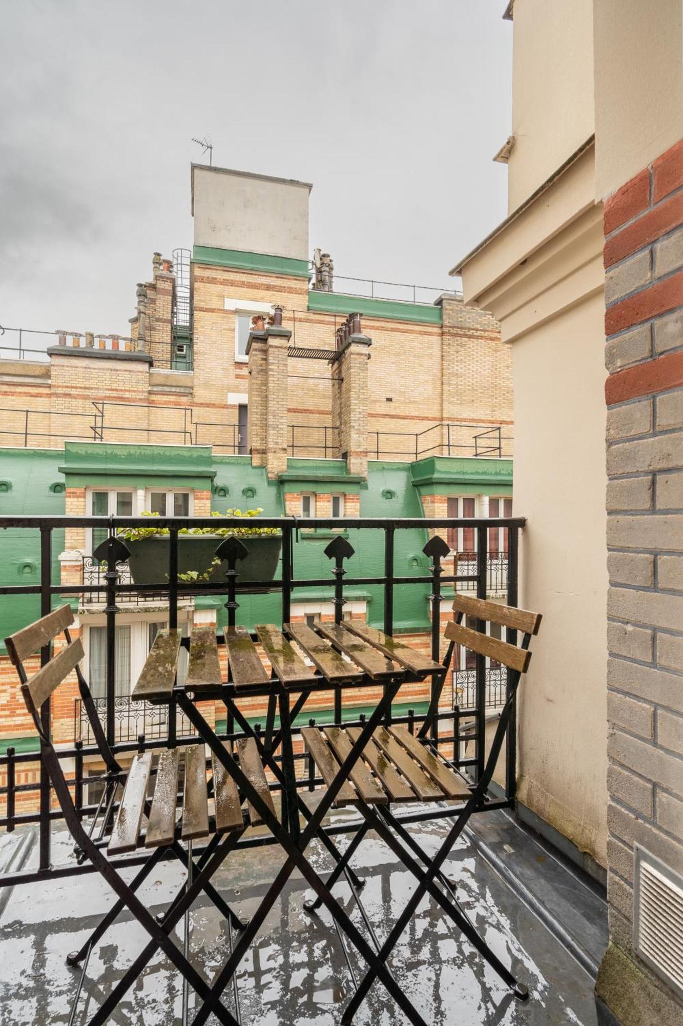 Chic 1Bd Apartment With Balcony Picpus Paris Ngoại thất bức ảnh